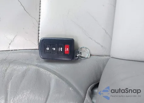 2013 Toyota Camry Xle z USA, uszkodzony, nr VIN 4T4BF1FKXDR315636